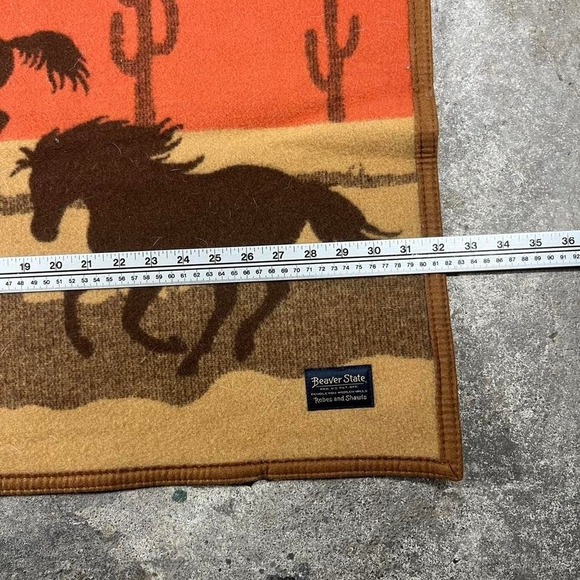 Pendleton Southwestern Wild Horses Print Wool Blanket Made In USA 32x44 In. Rare - Picture 8 of 8